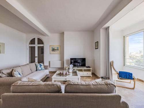 Apartment Les Dauphins-1 by Interhome