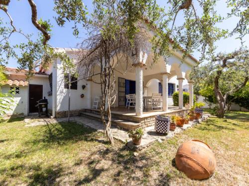 Holiday Home Cervantes by Interhome