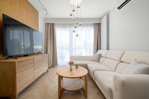 Klimatyzowany Apartament z Parkingiem we Wrocławiu by Renters Prestige