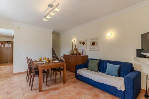 #346 Family Villa in Albufeira Pool, BBQ & AC