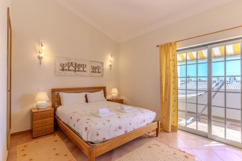 #346 Family Villa in Albufeira Pool, BBQ & AC