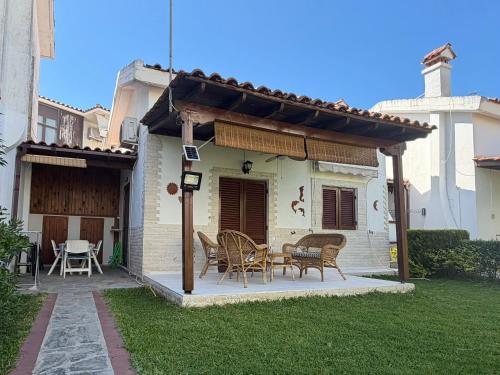 Nikiti Beachfront House