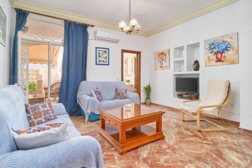 Casa en bajo cerca del B. de Europa