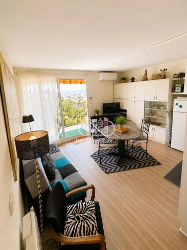 Antibes appartement calme proche plage