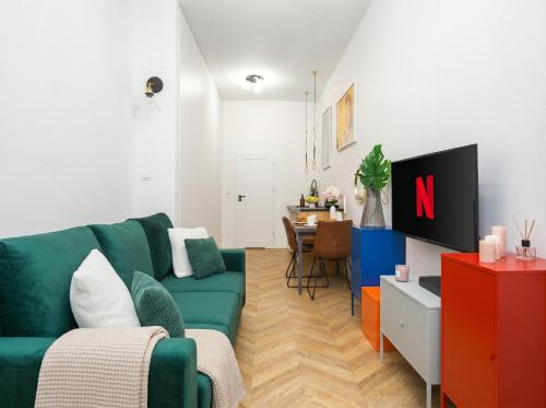 Golden Apartments in Warsaw - Cozy and Stylish Studio - Ząbkowska B
