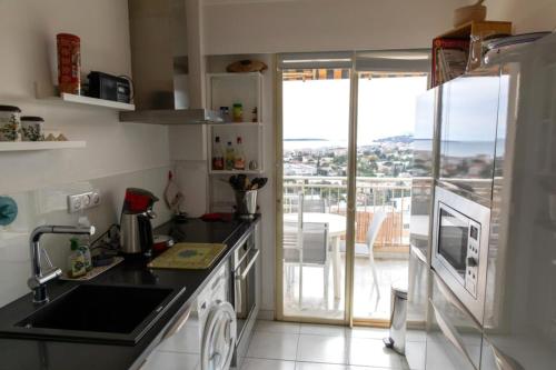 Lovely 48 m2 appt with sea view and swimming pool photo 8