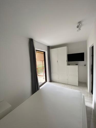 Comfortable Flat - Separate Bedroom