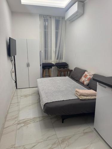 Nice Old Town Studio Sleeps 2