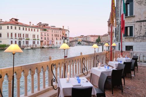 Hotel Palazzo Stern photo 56