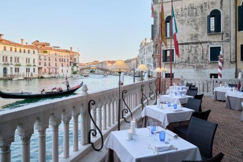 Hotel Palazzo Stern photo 59