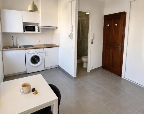Studio cosy avenue Victor Hugo centre d'Aix