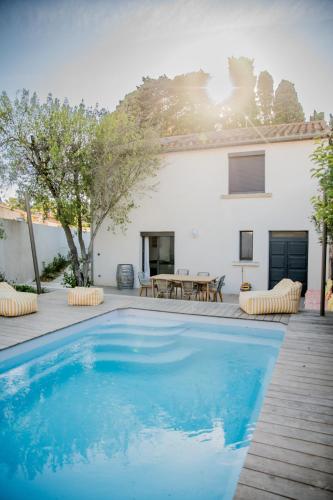 Maison Nomade piscine privée, parking et clim