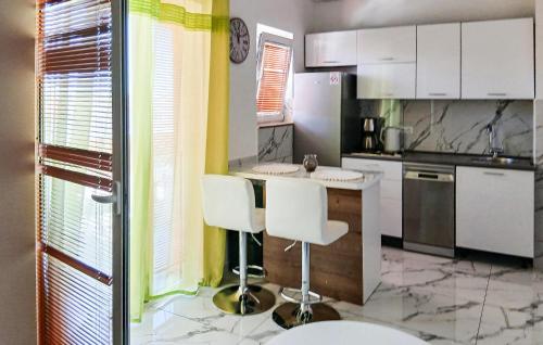 Beach Front Apartment In Krk With Wifi