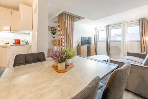 SmartStay Lake Centre Annecy