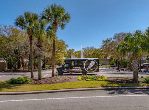 5-Min Walk to Beach - Coligny - Pool - OceanBreeze photo 38