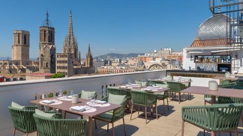 Boutique Hotel H10 Montcada — City view