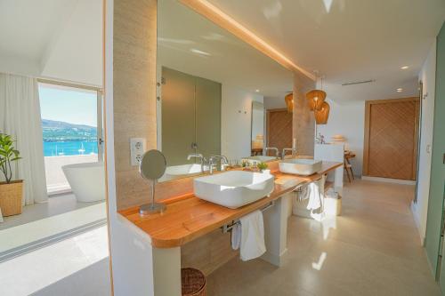 Bany a Seramar Hotel Comodoro Playa