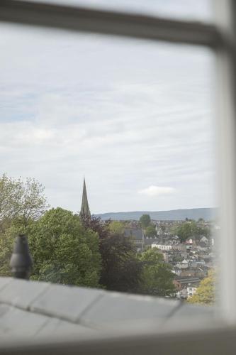 Bishop's Gate Hotel — City view
