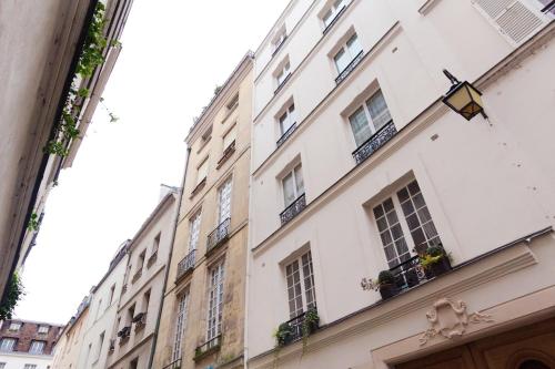 New flat Île Saint-Louis Le Marais