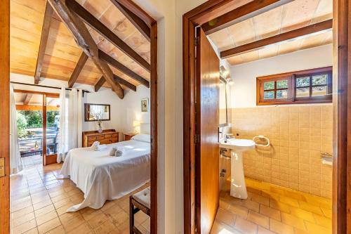 Villa Vilar de Baix by Sealand Villas