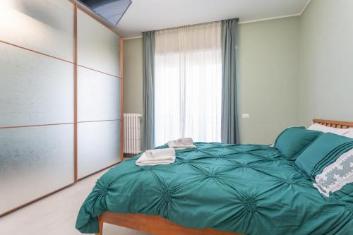 Cornelia Apartment Near Metro A