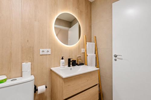 Rojo - Central Apt - Turia Park by Río Turia Apartments photo 12