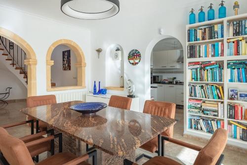 5012 Villa La Palma Jávea con Piscina Privada Montgó