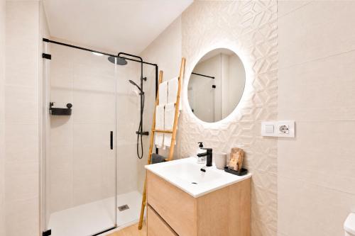Tortuga - Entire Apt - Near Beach and Stadium by Río Turia Apartments