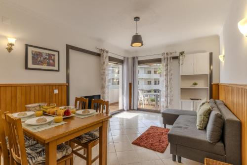 #367 Cozy Orion Apartment Pool & Balcony