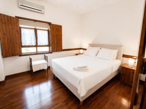 YaSou Loutraki - Spacious Residence near the Sea