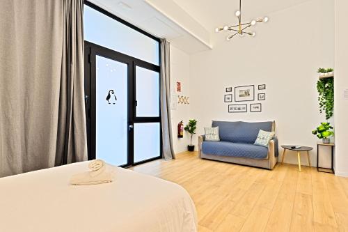 Pingüino - Entire Apt - Near Beach and Stadium by Río Turia Apartments photo 17