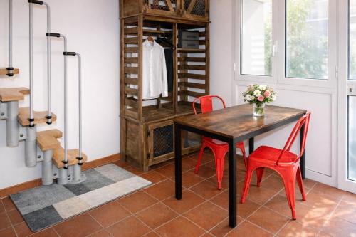 Trastevere Secret Loft - By RHR