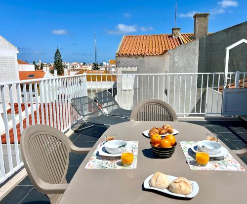 Rooftop in the heart of Peniche