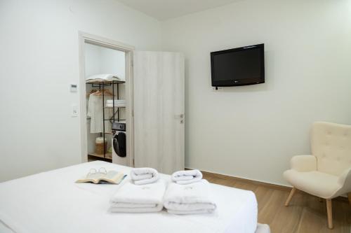Cyclopean View Suites 1
