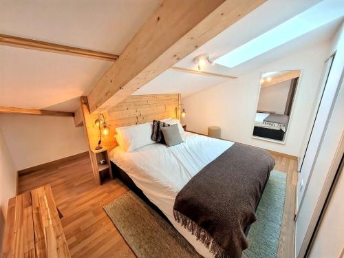 Superbe duplex 4 chambres, jusqu'à 8 personnes, vue dégagée, Wi-Fi, parking