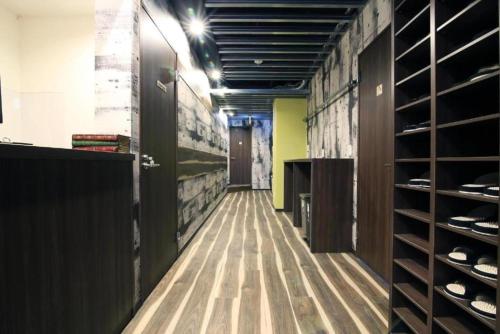 BEE-HIVE Sugamo - Male Only ビーハイブ巣鴨-男性専用-