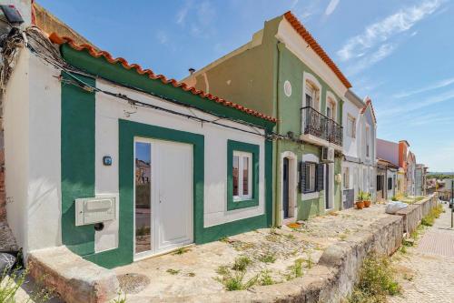 Green Near The Sea, By Home Match