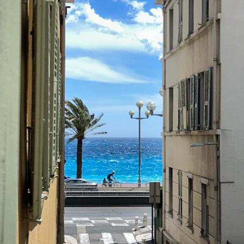 Seabnb - Little Palm - Seaside - 1 Min Walk to Beach & Tram