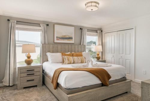Storey Lake 4 Bedroom Lakeview Private Pool near Disney Universal SeaWorld Free Resort Access photo 9