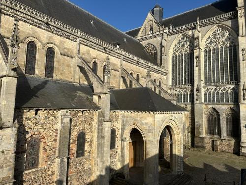 T1 bis Moderne Face Cathédrale - Cœur Historique