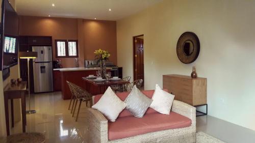 Кухня или мини-кухня в Hotel Plaza Marbella Granada
