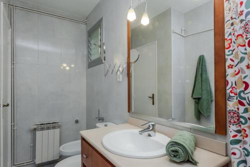 Apartment with Terrace near Sagrada Familia