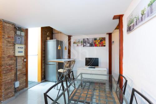 Perfect Couple's Retreat Near Sagrada Família