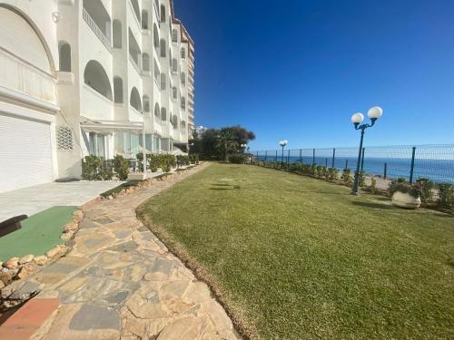 Aguamarina IV Frontline Beach, Direct Sea Views