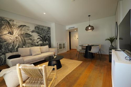 Riviera Yacht Style Condo & Pool Access #Unoblu