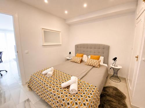 Aguamarina IV Frontline Beach, Direct Sea Views