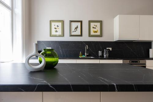 easy-flat Burggasse- Central Apartments near Metro