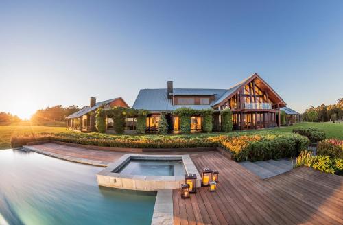 Gallery image of Spicers Peak Lodge in Maryvale