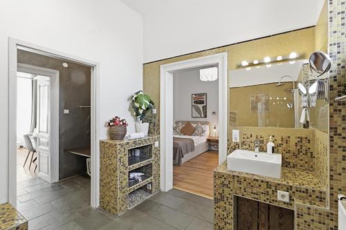 Stylish Apartment, 5 Minutes to U6 & U4