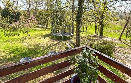 4 Bedroom Beautiful Home In Zagreb